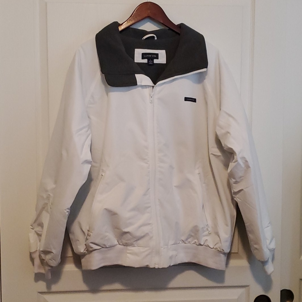 Lands' End White Coat - fleece interior. Men’s Large